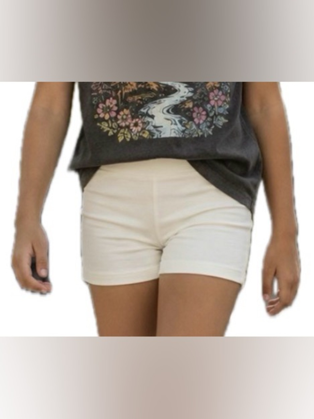Ambiance White Stretch Shorts. Girl's Size Large